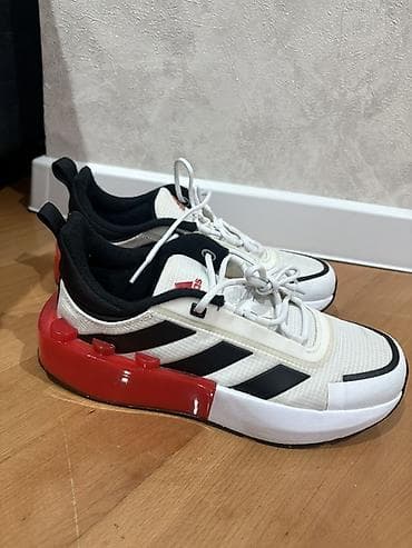 Məhsul: adidas Lego Tech Rnr J – Gənc gündəlik idman ayaqqabısı at lalafo.az Məhsul: adidas Lego Tech Rnr J – Gənc gündəlik idman ayaqqabısı