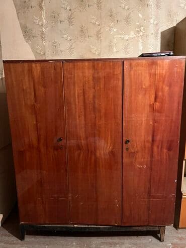 Açılan, 3 qapılı Düz dolab, Qarderob, paltar dolabı