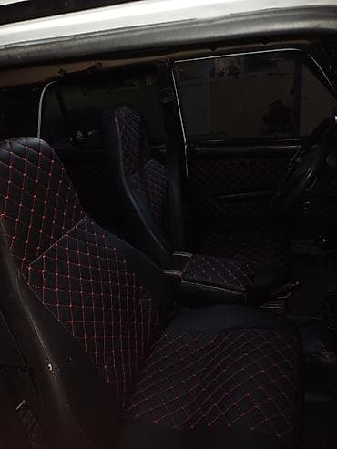 lider disklər: LADA 2107, ağ rəng, sedan kuzov. Xüsusiyyətlər: - Ön və arxa — 4