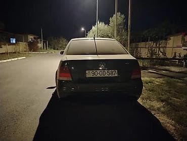 kia rio 2017: Volkswagen Bora: 2 l | 1999 il Sedan — 4