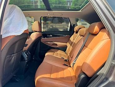 bak su: Kia Sorento: 2 l | 2018 il Ofrouder/SUV — 8