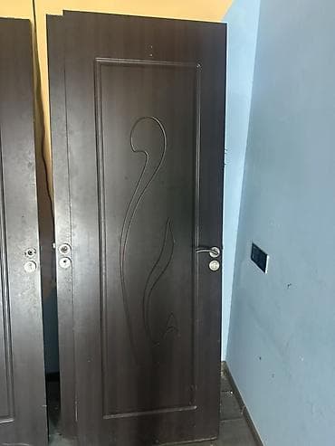 plasmas qapi: Məlumat: Daxili qapılar (3 ədəd) tək təkdə satılır biri 40 manat 3 un — 2