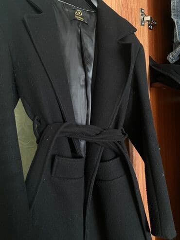 qadın üçün toxunma kardiqanlar: Qadın palto - Uzunluq: dizə yaxın orta uzunluq - Qalın, isti parça; — 3