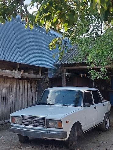 eleyus venera a: Salam Aleykum maşın idiyal vəziyyətdədir Maşın ili:2005 Motor:1.6 — 2