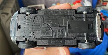 20 qepik: Коллекционная модель volkswagen touareg grey metallic 2003 kinsmart — 17