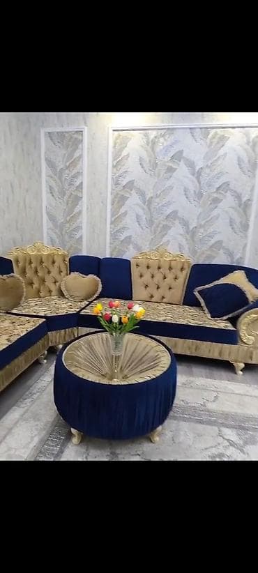 ceyran pec: Künc divan, jurnalnı 590 azn satılır Ölçü 3/3 di Heç bir poblemi — 2