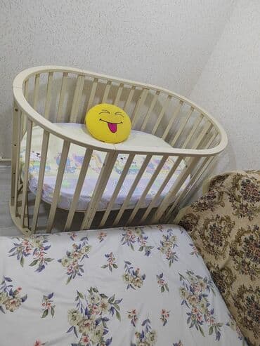 детская кроватка бу: Oğlan və qız üçün, İşlənmiş, Yumru, Beşik, Dəst ilə, Matras ilə, Yellənmə mexanizmsiz — 3