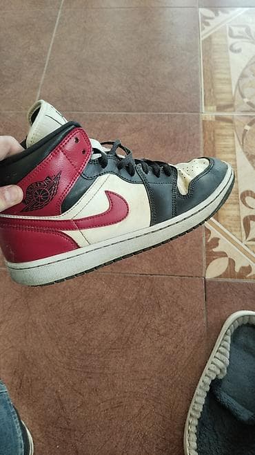 Nike Air Jordan 1 Mid “Black/White/Red” - Model: Air Jordan 1 Mid -