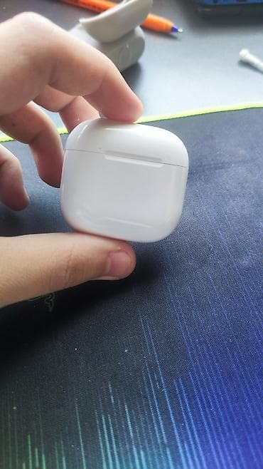 İşlənmiş Simsiz (Bluetooth) Qulaqcıqlar, Apple, rəng - Ağ