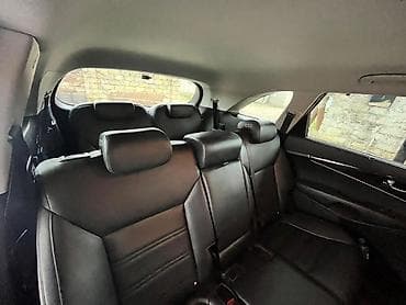 maşin satşi: Kia Sorento – ağ rəngli, şəhər və uzun məsafələr üçün geniş və — 8