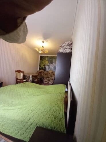 ucbucaq evlər: Bakı, 3 otaqlı, Köhnə tikili, m. Xalqlar Dostluğu, 78 kv. m — 14