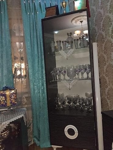 mdf material: İki ədəd vitrin şkaf dəsti - Model: şüşə vitrinli, alt hissəsi qapalı — 2