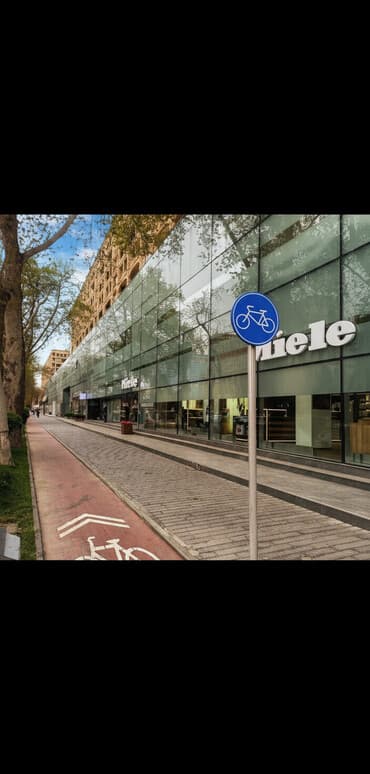 şamaxı restoranları: Kirayə verilən obyekt – şəhər mərkəzində, piyada axını yüksək olan — 2