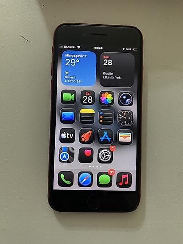 su radiatoru ev: IPhone SE 2022, 64 GB, Qırmızı, Barmaq izi — 2