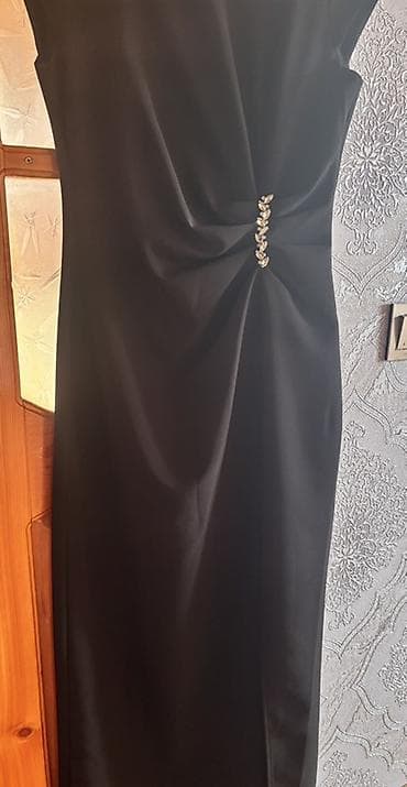 muellimler gunu hediyye: SARA Couture qara rəsmi/axşam libası - Rəng: klassik qara - Siluet — 3