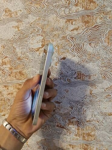 geforce rtx 3090 qiymeti: IPhone 16, Ağ, Face ID — 2