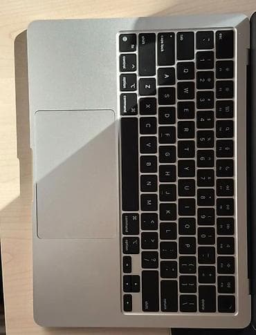 13 ipone: Yeni Apple MacBook, 13.3 ", Apple M3, 512 GB — 3