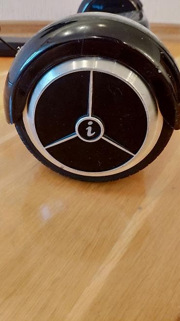 electro gitara: Qara i-Wheel Giroskuter 6.5" : - Rəng: qara, parlaq korpus - Təkərlər — 3