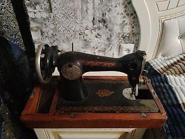 Məhsul: ZİNG (ЗИН) im. Kalinina markalı mexaniki tikiş maşını, taxta