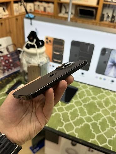 4s iphone: IPhone 16 Pro, 256 GB, Black Titanium — 6