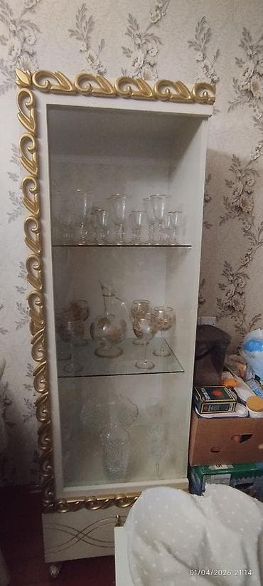 samlar: Klassik üslubda qonaq otağı üçün vitrin və bufet dəsti - Rəng: krem — 2