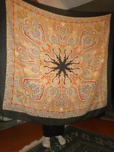 yumurta bezeyi: Rəng - Bej Yataq örtüyü — 1