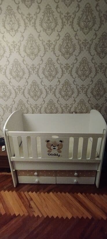 1 ayliq usaq sekilleri: Oğlan və qız üçün, İşlənmiş, Dördbucaq, Beşik, Dəst ilə, Matrassız, Yellənmə mexanizmsiz — 3