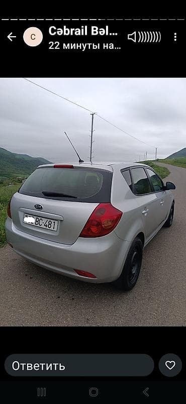 kıa ceed: Kia Ceed hatchback – gümüşü rəng - Kuzov: 5 qapılı hatchback - Rəng — 7