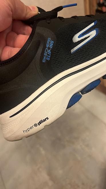 sambo ayaqqabı: Skechers
ORİGİNAL
44 razmer
1-2 dəfə istifadə olunub — 3