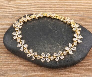 tek qas gumus uzuklerin qiymeti: 18K qızıl suyuna çəkilmiş və polad bijuteriyalar.Maqazin bağlandığı — 10