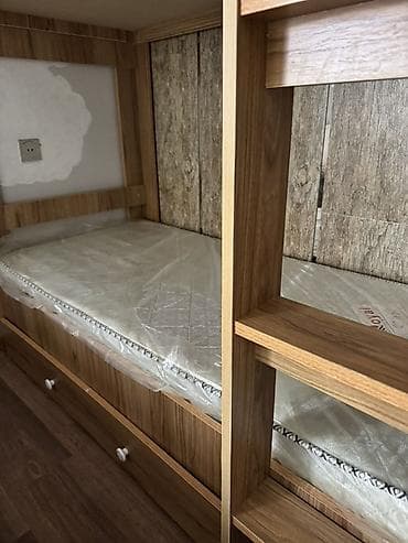 usaq stolu: Oğlan və qız üçün, Çarpayı, Matras ilə, Siyirməli, Laminat — 6