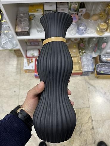 Vazalar: Vaza dəsti, Keramika — 9