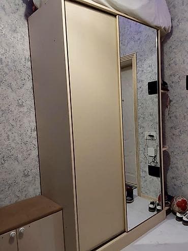 skaf paltar: Dolab 80 azn tecili satilir ölçü Hündürlüyü 2.20 Eni 1.50 unvan — 1