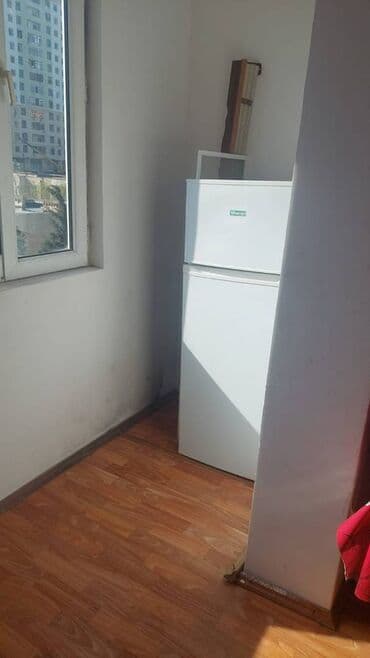 1 otaqlı kohnə tikili: Suraxanı rayonu,Yeni günəşli,9 mərtəbənin,4-cu mərtəbəsində,1 — 8