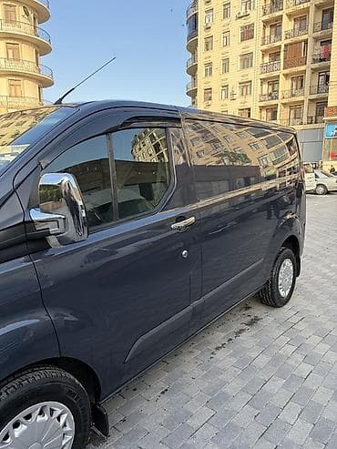 ford focus rs: SATILIR Ford Transit Custom mikroavtobus İl-2012 195min km 2.2 dizel — 5