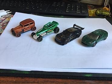 cd disk: Hot Wheels tipli oyuncaq maşınlar dəsti - 4 ədəd metal die-cast — 2