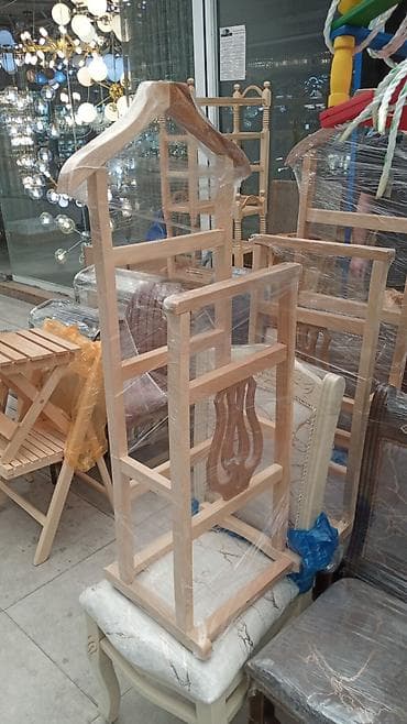 Вешалки: Kostyumpalto, köynak asmaq üçün asilqan, Öfisda, idarada, evda — 10