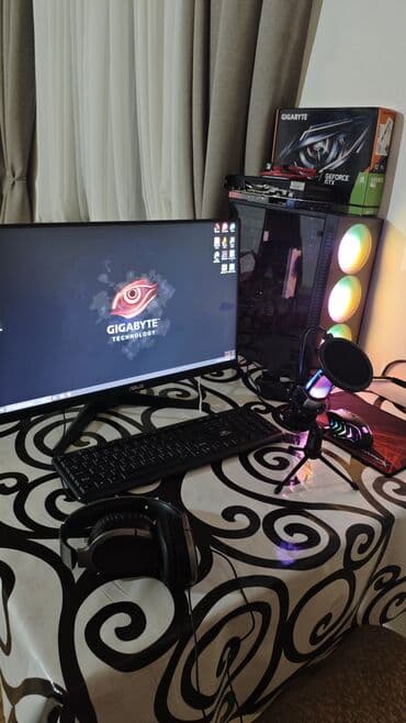 Oyuncu kompüteri - Salam. Təcili satılır. Sistemi görən biləcək necə