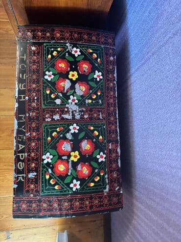 islenmis demir qapilar: Əl naxışlı taxta sandıq/kassa - Material: massiv taxta gövdə, metal — 2