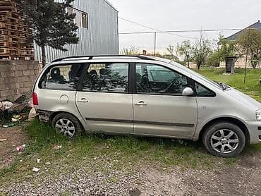 hundai h 1: Volkswagen Sharan, gümüş rəngli, ön çəkili miniven. Xüsusiyyətlər: - — 5