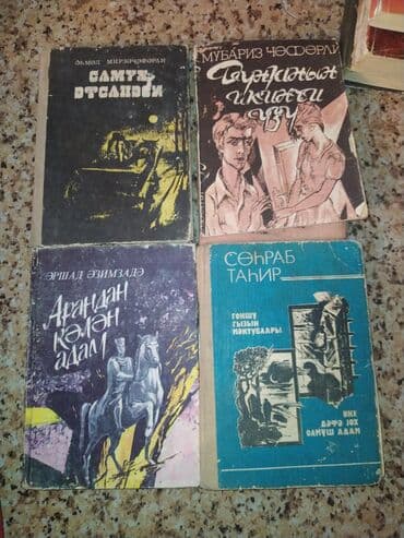 Kitablar hamisi 40-50 ilin neshridir,xususi seligeyle — 8