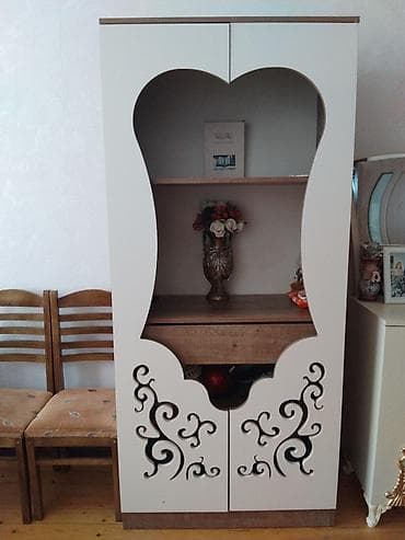 pulsuz dolab: Dekorativ vitrin/dolab - Material: laminat/MDF kombinasiya, ağ və — 1