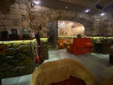 офисы в бизнес центре аренда: 28 may metrosunun yaxınlığında yol kənarı, olan,186 kv obyekt kafe pab — 8