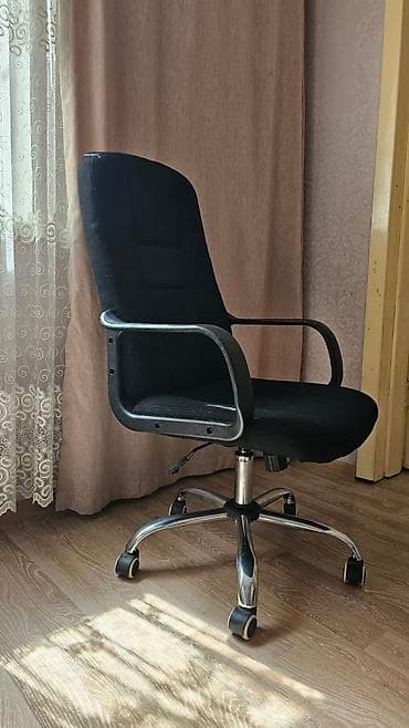 stul ofis: İşlənmiş, Təkərli, Qolları tənzimlənmir, Parça — 3
