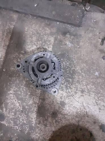 mersedes dinamasi: BOSCH generator (alternator) Texniki məlumat: - Brend: BOSCH - Güc — 2