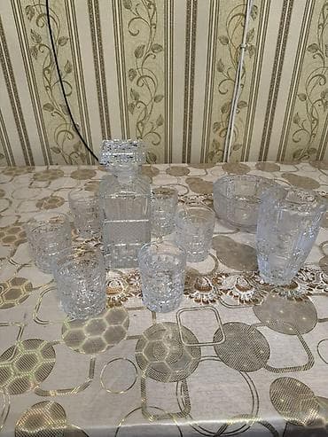 Kristal içki dəsti Temiz Cexslovakiya Bagemasi Desti - Dəst tərkibi