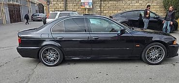 a class mercedes: BMW 5 series: 2.5 l | 1999 il Sedan — 2