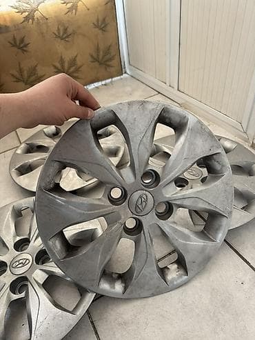 yarpaq diskler: Kolpak Hyundai R 14 — 2