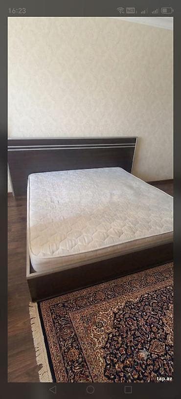 tek kravat gence: F99Taxt satilir. Matras daxil. *Qiymeti 160 Azn.* Unvan Mehdiabad — 1