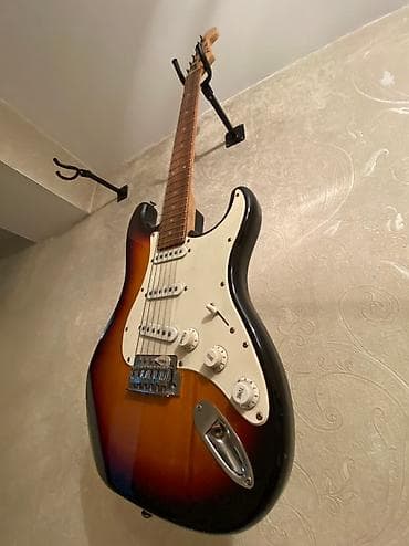 Musiqi alətləri: Elektron gitara, 6 sim, İşlənmiş, Ünvandan götürmə — 3